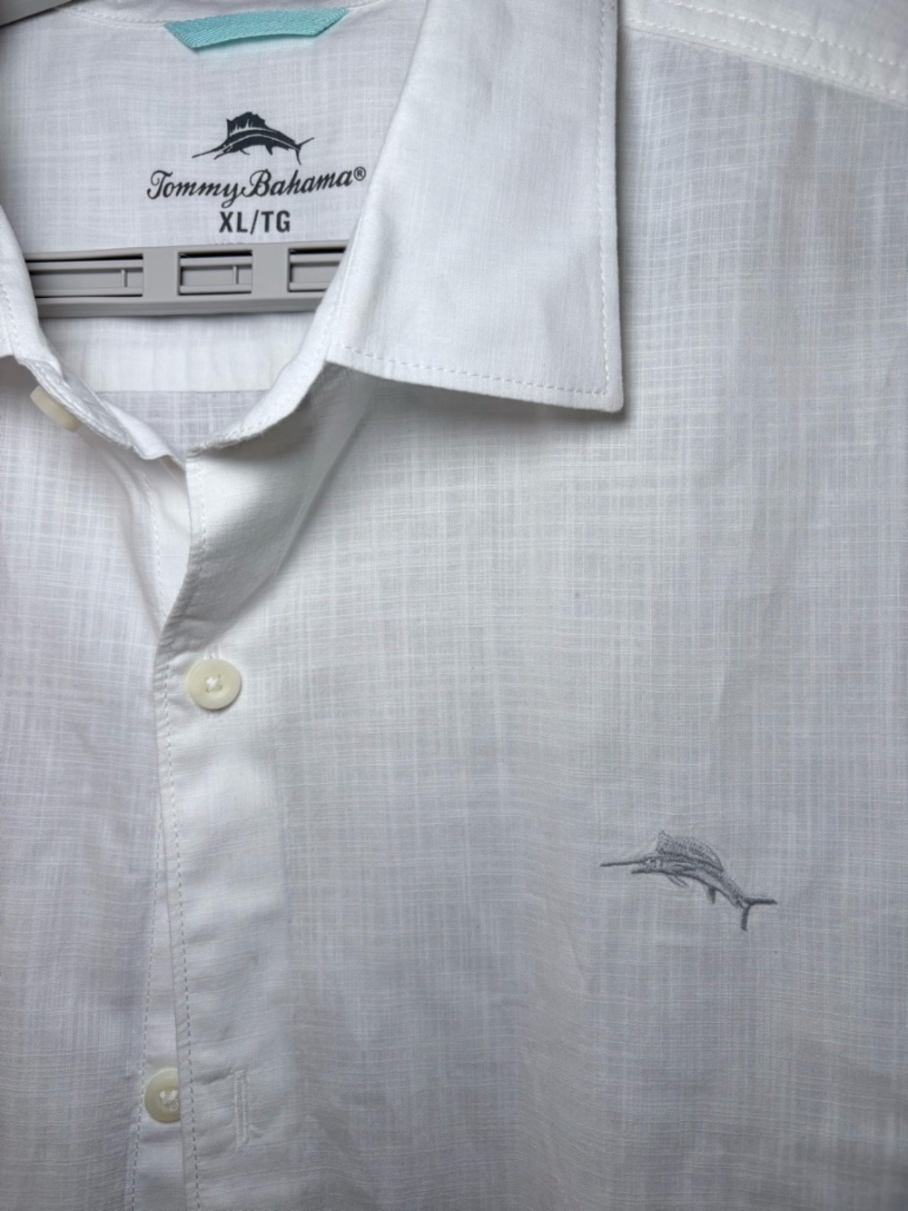Tommy Bahama Crisp White Short-Sleeve Button-Down Shirt with Embroidered Marlin - Picture 4 of 5